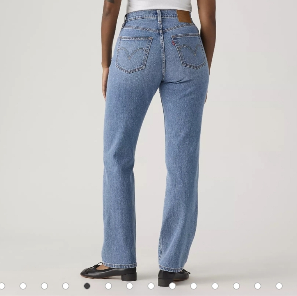 Levis 501 Curve Stretch Jeans - Picture 2 of 3